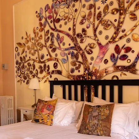 بيت ضيافة Central City Genova